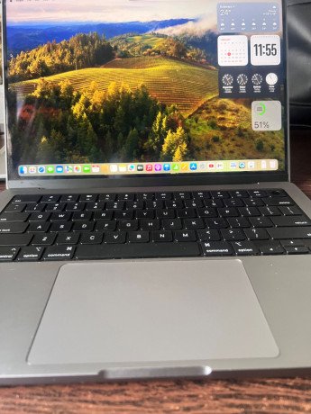 14-inch-macbook-pro-big-1